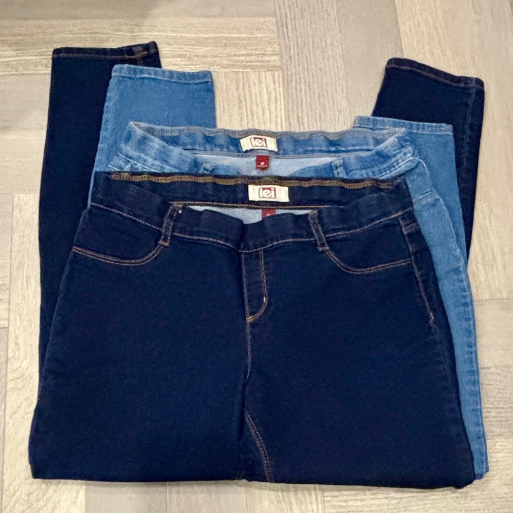 LEI Women's Dual-Tone Skinny Jeans - Dark and Light Blue lot size 9